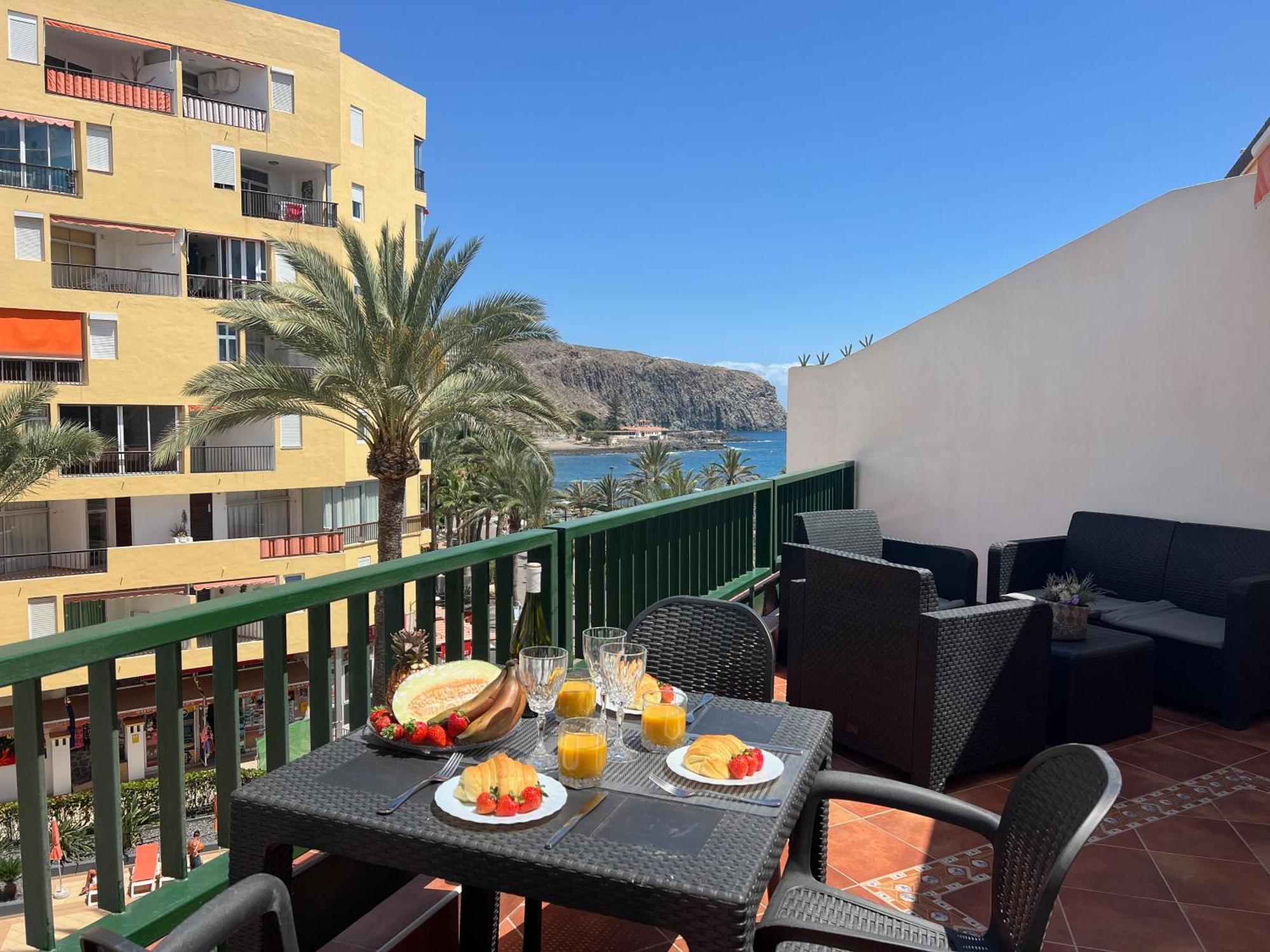 Apartment Carmen Beachfront Escape *